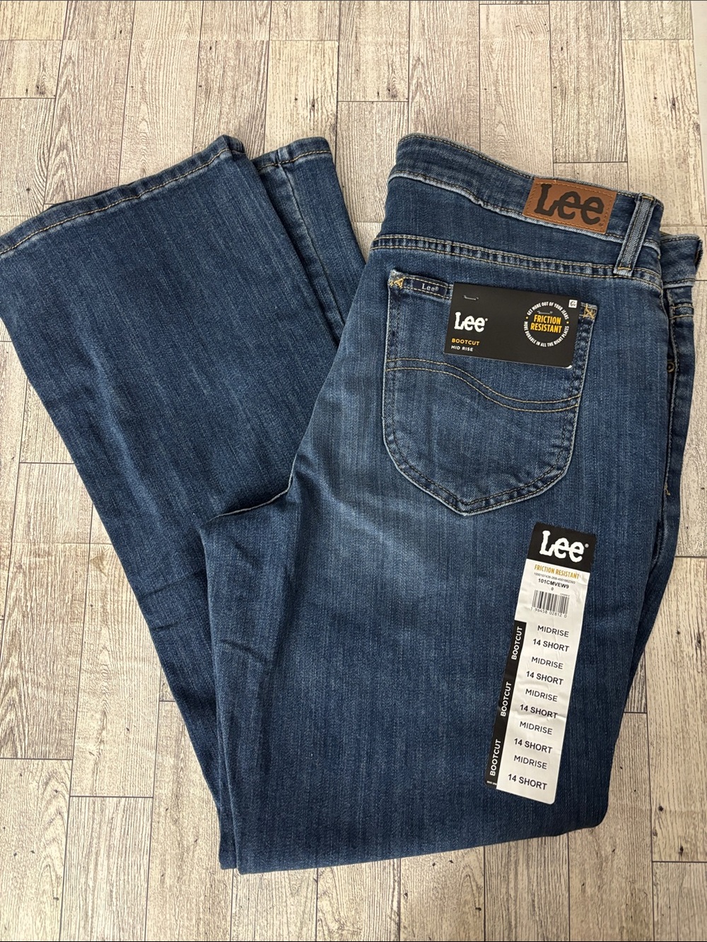 Lee Women's Mid-Rise 14 Short Bootcut Jeans - Indigo Blue